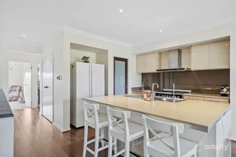 Property photo of 17 Summerview Avenue Yarrabilba QLD 4207