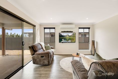 Property photo of 28 Myrtleford Crescent Cambooya QLD 4358