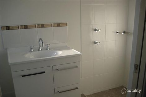 Property photo of 14 Dunheved Circle Dubbo NSW 2830