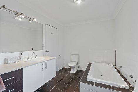Property photo of 25 Burnham Road Bardon QLD 4065