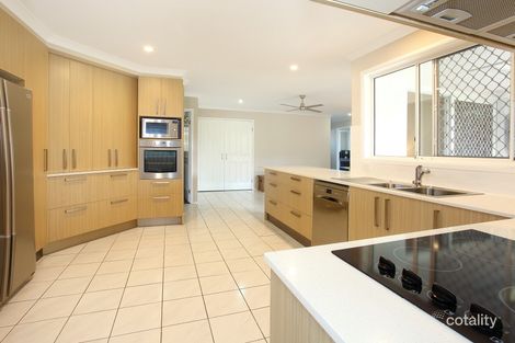 Property photo of 75 Monterey Keys Drive Helensvale QLD 4212