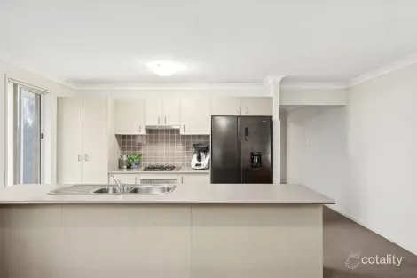 Property photo of 30 Figtree Boulevard Wadalba NSW 2259