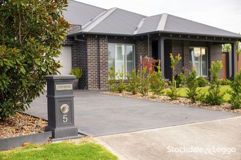 Property photo of 5 Waterrun Close Traralgon VIC 3844