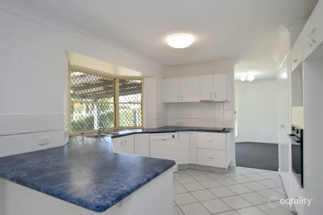 Property photo of 10 Benjamin Court Glen Eden QLD 4680