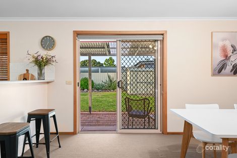 Property photo of 2/339 Shirleen Crescent Lavington NSW 2641