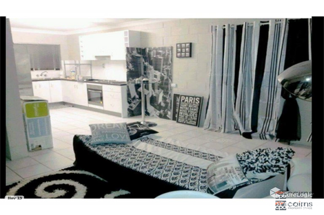 2/282 Lake St, Cairns North, QLD 4870