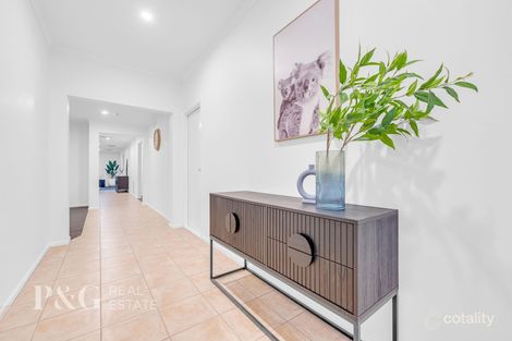 Property photo of 12 Palais Close Narre Warren South VIC 3805
