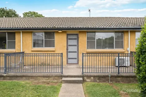 2/121 Clinton St, Orange, NSW 2800