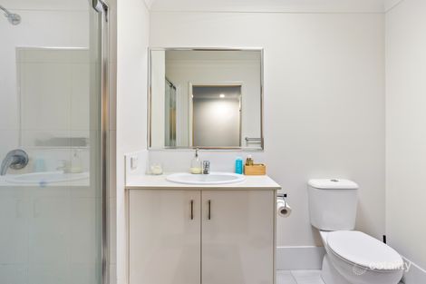 Property photo of 37/10 Emerald Place Bridgeman Downs QLD 4035