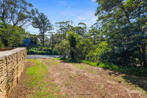Property photo of 39 Bellbird Crescent Bowen Mountain NSW 2753