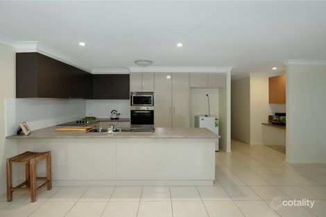Property photo of 1/8 Alexander Avenue Highfields QLD 4352