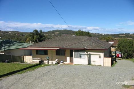 35 Valley View Rd, Bateau Bay, NSW 2261