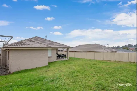 Property photo of 7 Portabello Crescent Thornton NSW 2322