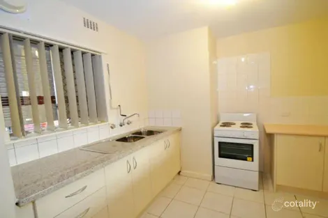 2/14 Canham Way, Orelia, WA 6167