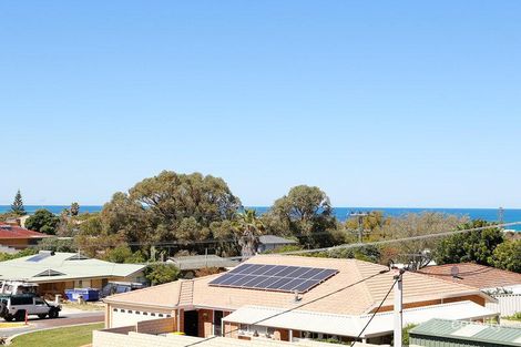 Property photo of 6 Anchors Way Yanchep WA 6035
