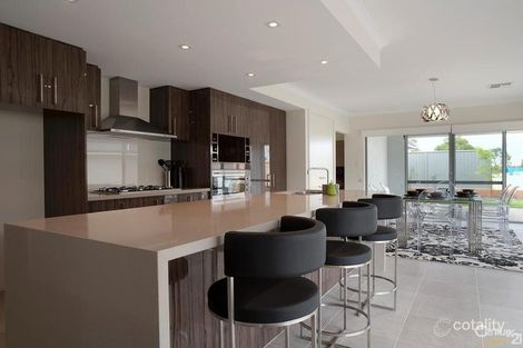 5 Fortis Pass, Wandi, WA 6167