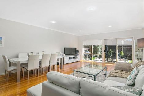 Property photo of 2/2 Cameron Street Rosebud VIC 3939