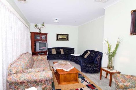 Property photo of 8 Stainsby Crescent Roxburgh Park VIC 3064