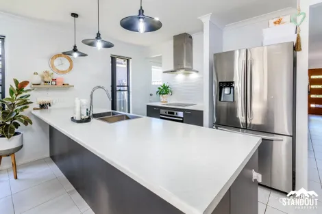 Property photo of 42 Glenbrook Street Ningi QLD 4511