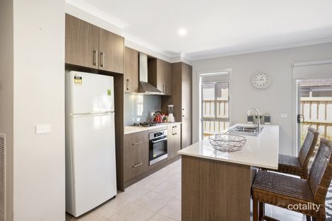 Property photo of 35 Allunga Way Werribee VIC 3030