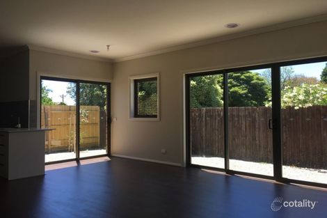 2/5 Fadden St, Dandenong North, VIC 3175