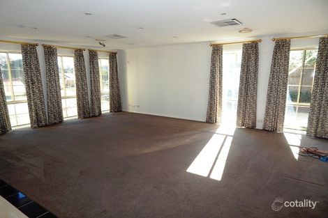 Property photo of 96 Kurrajong Road Narre Warren VIC 3805