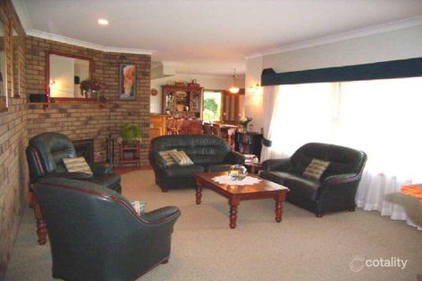 Property photo of 11 Martindale Court Mount Lofty QLD 4350