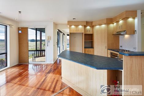 Property photo of 101 Twin Ranges Drive Warragul VIC 3820