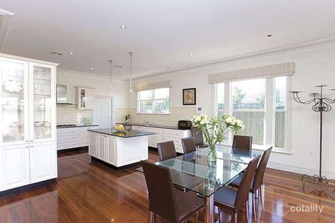 Property photo of 18 Bowen Street Moonee Ponds VIC 3039