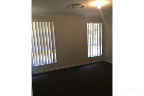 Property photo of 28 Howard Loop Oran Park NSW 2570
