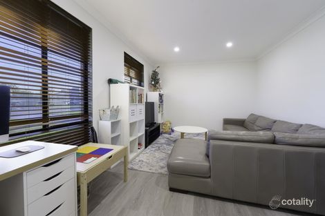 Property photo of 2 Edgeview Mews Ballajura WA 6066
