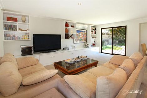 Property photo of 19 Mackay Close Bundall QLD 4217