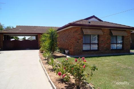 Property photo of 5 Lachlan Crescent Shepparton VIC 3630