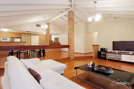 Property photo of 25 Chesters Way Winthrop WA 6150