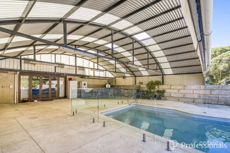 Property photo of 57 Hopkinson Road Darling Downs WA 6122