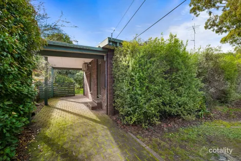 8b Rathkeale Ave, Mount Helen, VIC 3350