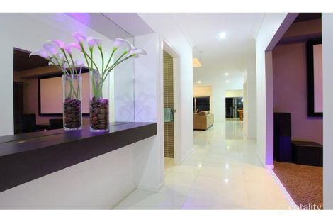 Property photo of 4 Southaven Drive Helensvale QLD 4212