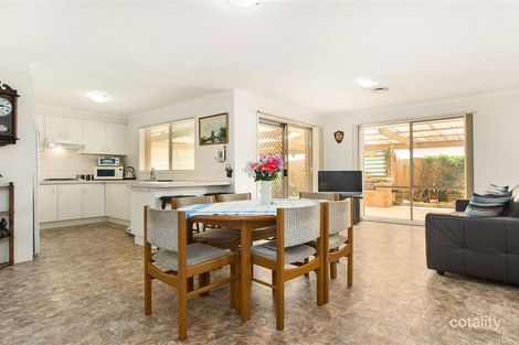 Property photo of 7 Laurel Crescent Carrum Downs VIC 3201