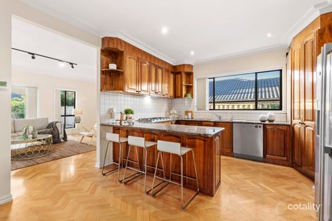 Property photo of 7 Henry Cable Court Mill Park VIC 3082