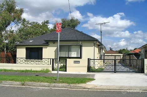 3 Ecole St, Carlton, NSW 2218