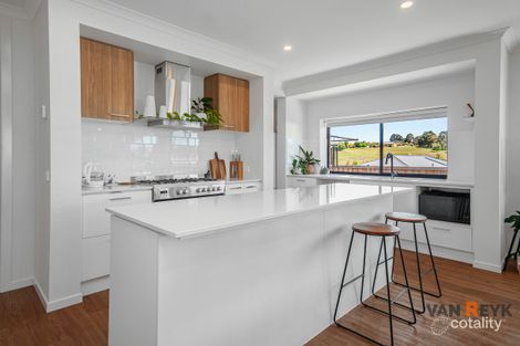 Property photo of 5 Myrtle Place Lucknow VIC 3875