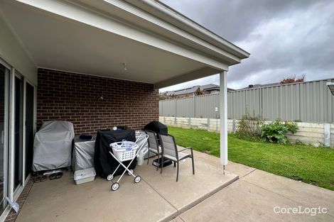 Property photo of 236 Casey Fields Boulevard Cranbourne East VIC 3977