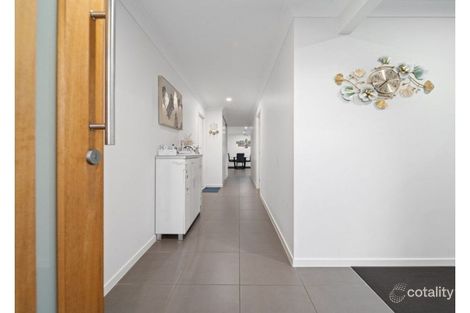 Property photo of 8 Loghopper Court Redbank Plains QLD 4301