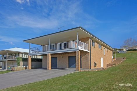 Property photo of 11 Springfield Drive Mollymook NSW 2539