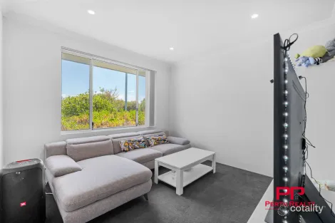 Property photo of 31 Gloucester Approach Brabham WA 6055