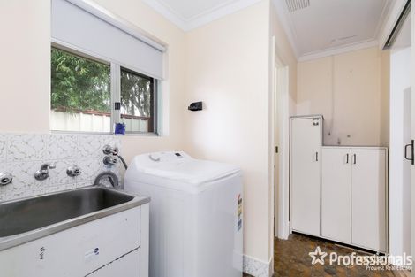 Property photo of 3 Romney Way Parkwood WA 6147