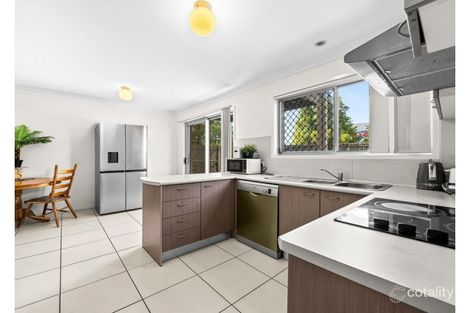 Property photo of 33/1 Archer Close North Lakes QLD 4509