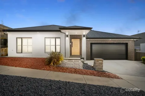 Property photo of 12 Navratil Street Denman Prospect ACT 2611