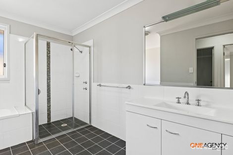 Property photo of 48 Broomfield Crescent Hunterview NSW 2330