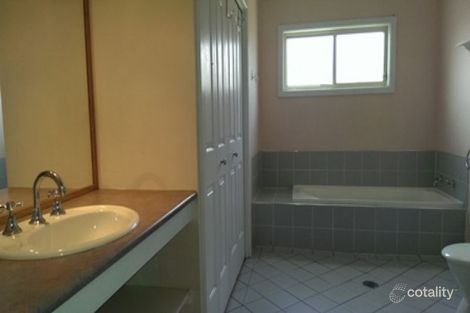 Property photo of 8 Kearneys Drive Orange NSW 2800